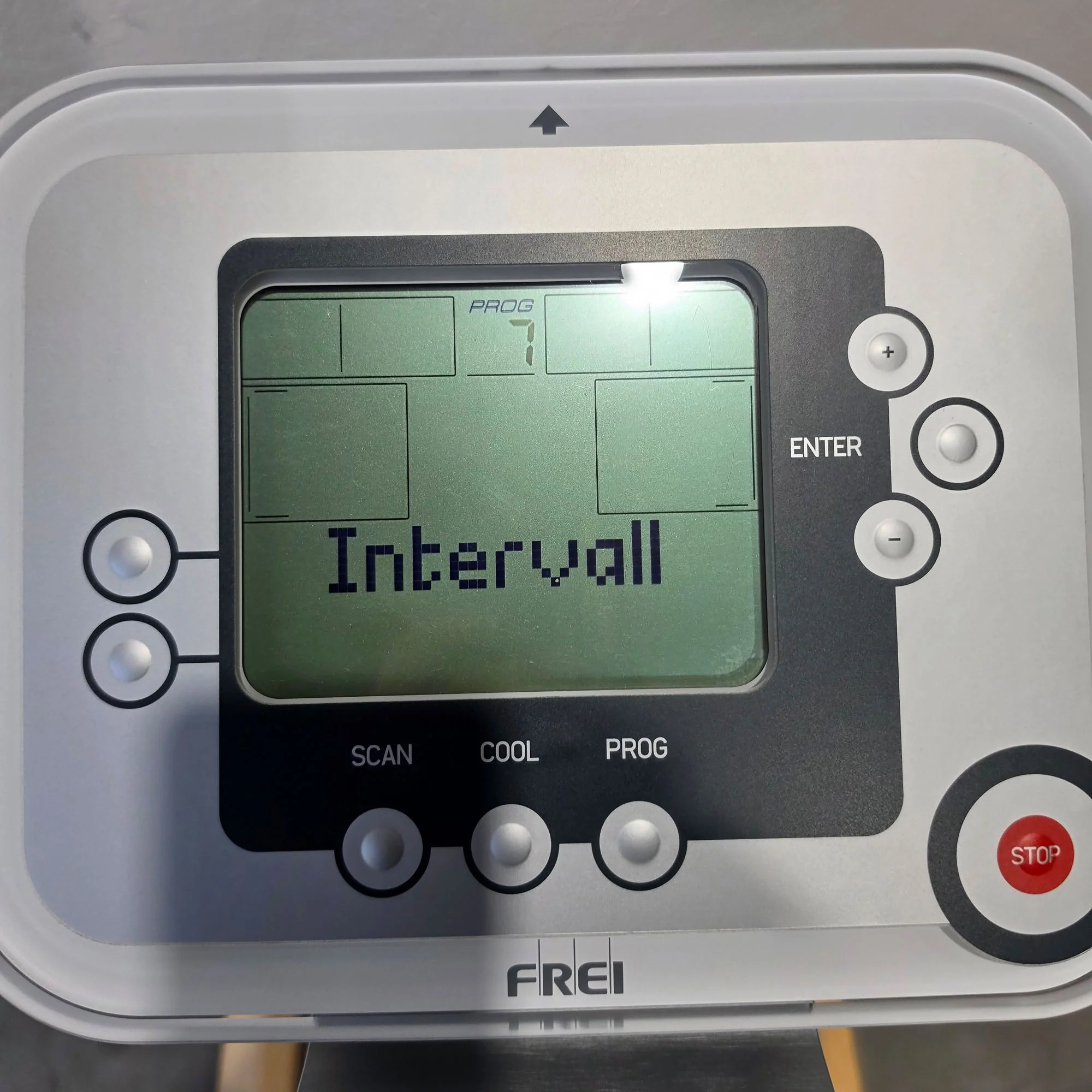 Emotion Fitness Motion Cross 800 med, mit großem Trainingsprogramm, Watt Training, Ellipsentrainer, Crosstrainer, gebrandet Frei AG, gebraucht - überholter Zustand - Image 13