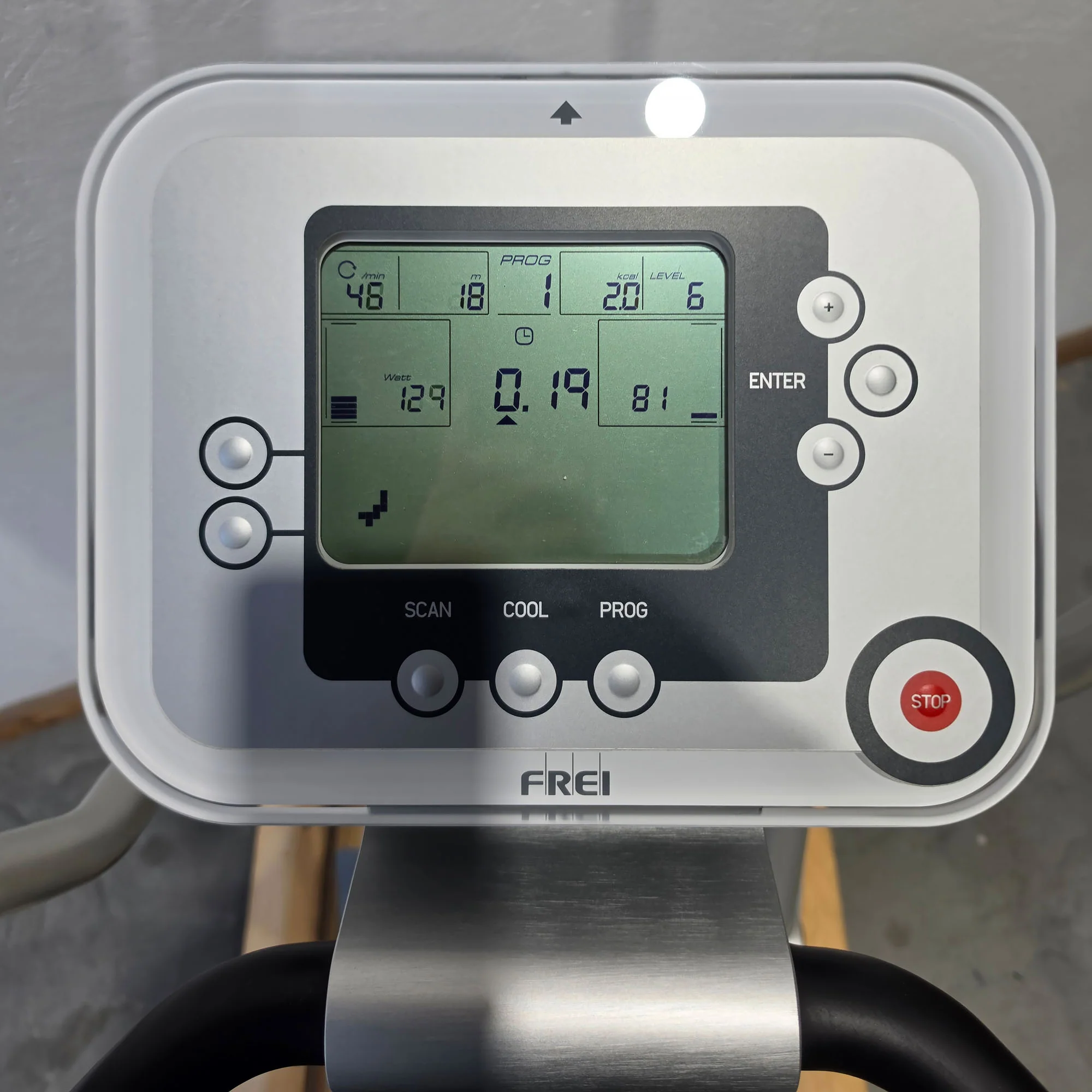 Emotion Fitness Motion Cross 800 med, mit großem Trainingsprogramm, Watt Training, Ellipsentrainer, Crosstrainer, gebrandet Frei AG, gebraucht - überholter Zustand - Image 18
