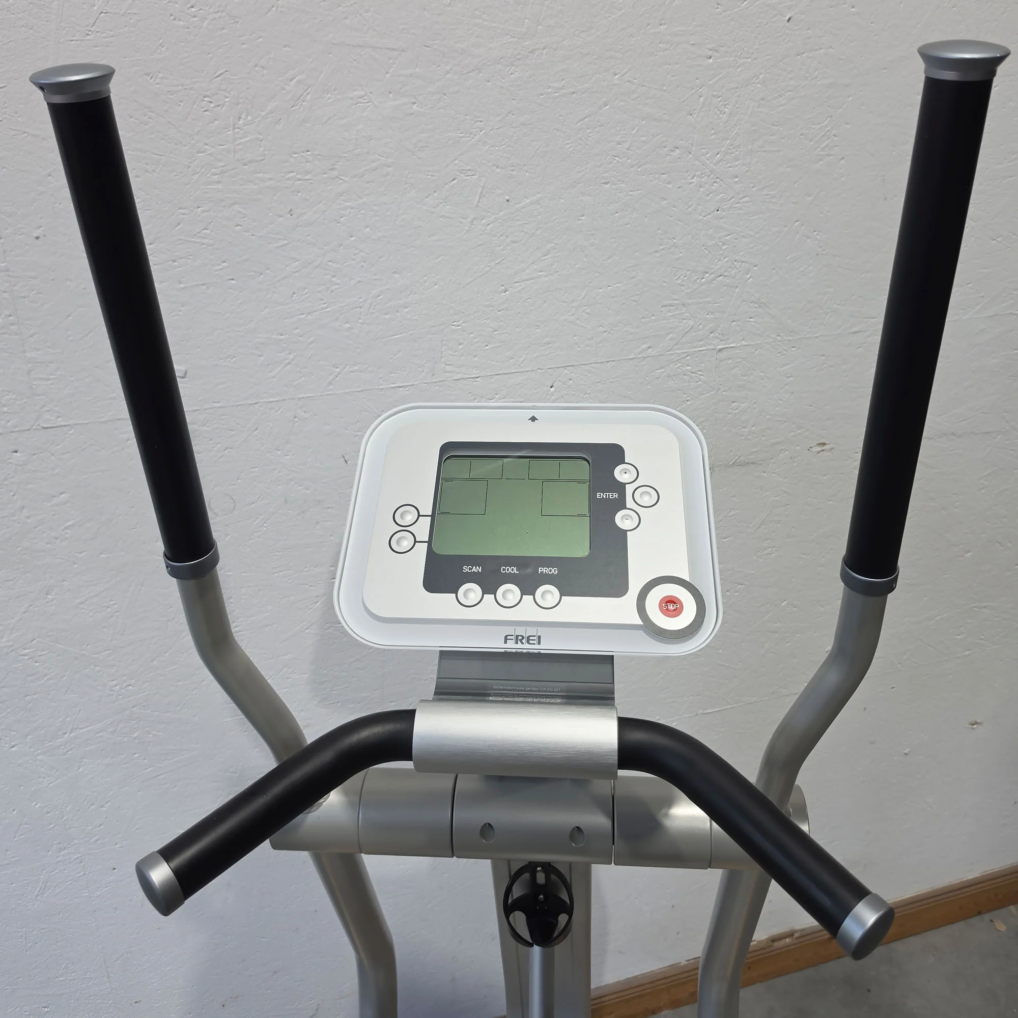 Emotion Fitness Motion Cross 800 med, mit großem Trainingsprogramm, Watt Training, Ellipsentrainer, Crosstrainer, gebrandet Frei AG, gebraucht - überholter Zustand - Image 6