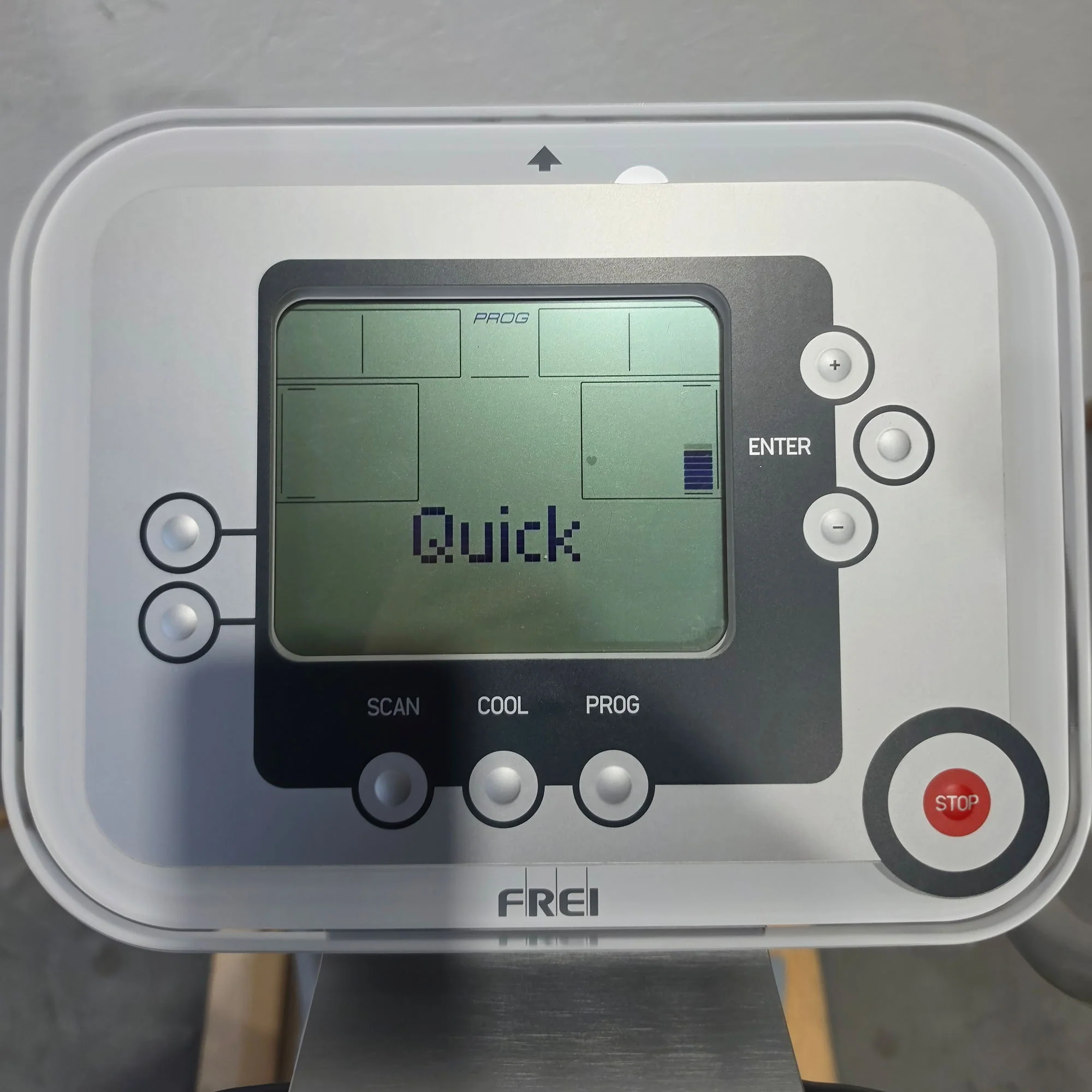 Emotion Fitness Motion Cross 800 med, mit großem Trainingsprogramm, Watt Training, Ellipsentrainer, Crosstrainer, gebrandet Frei AG, gebraucht - überholter Zustand - Image 7