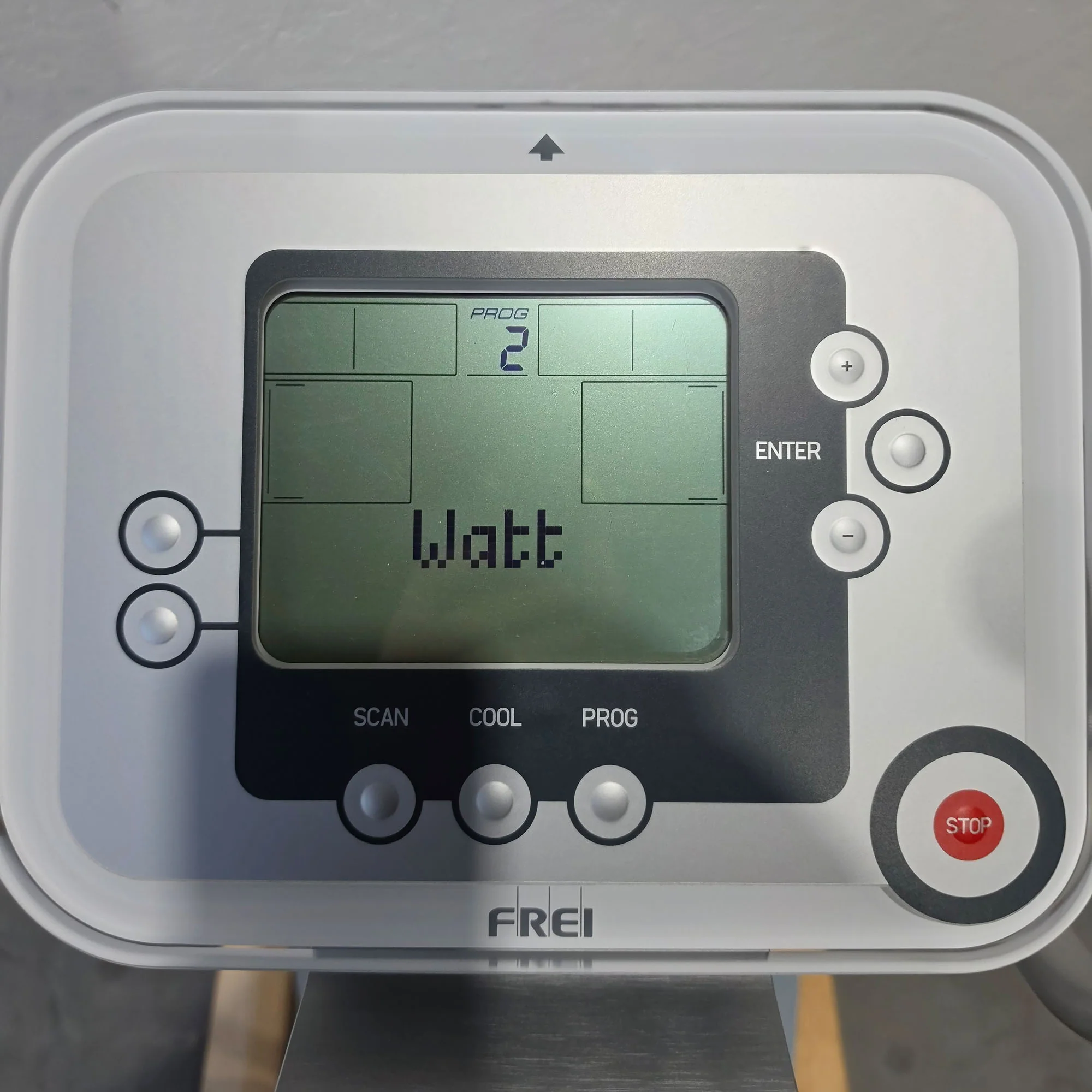 Emotion Fitness Motion Cross 800 med, mit großem Trainingsprogramm, Watt Training, Ellipsentrainer, Crosstrainer, gebrandet Frei AG, gebraucht - überholter Zustand - Image 8