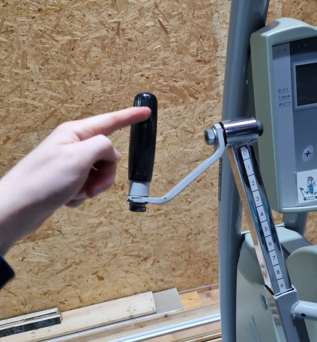 Ergo-Fit 3000 Oberkörpertrainer, Öberkörperergometer, Handergometer, Cardiotraining für Arme und Schulter, gebraucht - überholter Zustand - Image 11