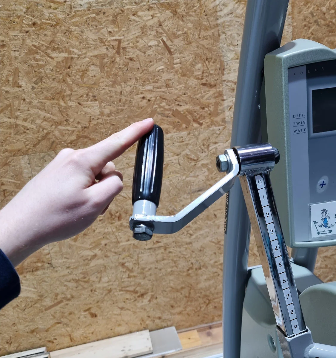 Ergo-Fit 3000 Oberkörpertrainer, Öberkörperergometer, Handergometer, Cardiotraining für Arme und Schulter, gebraucht - überholter Zustand - Image 9