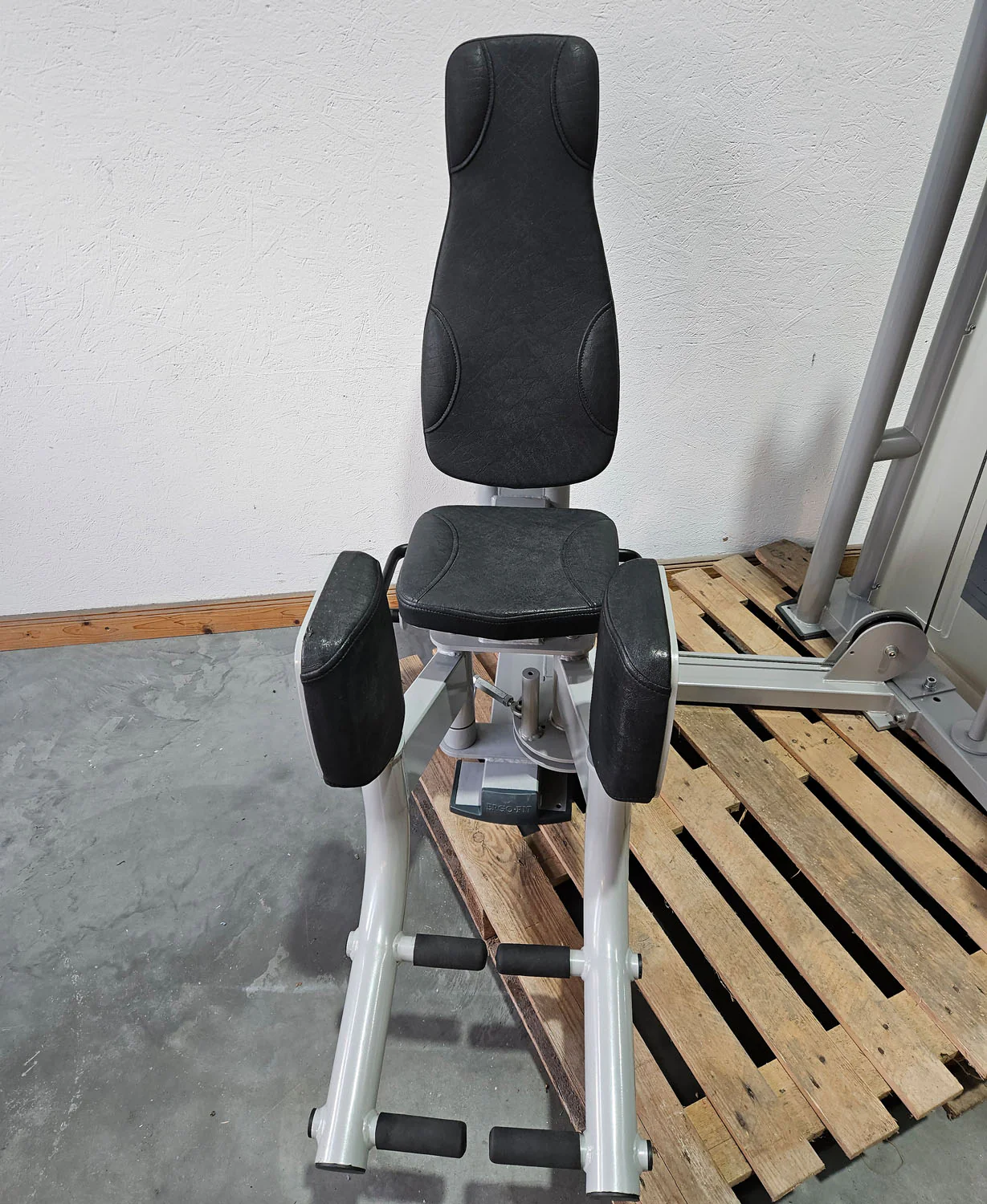 Ergo-Fit Abduktorenmaschine, Hip Abduction Abductor, 4000 Serie, Rahmenfarbe Silber, Polster Schwarz, gebraucht - überholter Zustand - Image 5