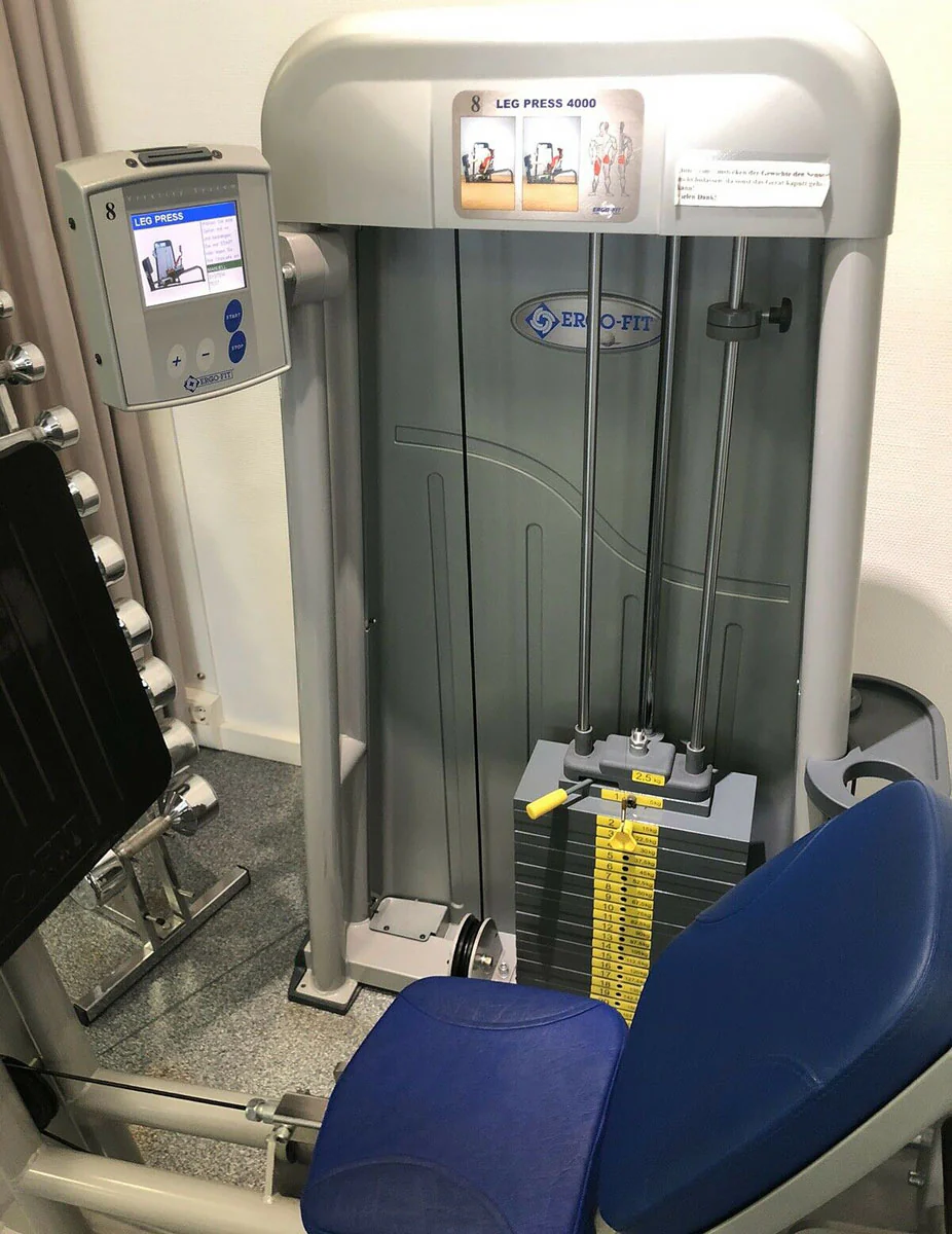 Ergo-Fit Beinpresse, verstellbare Leg Press, 172,5kg Gewichtsblock, Polster Blau, gebrauchter - überholter Zustand - Image 4