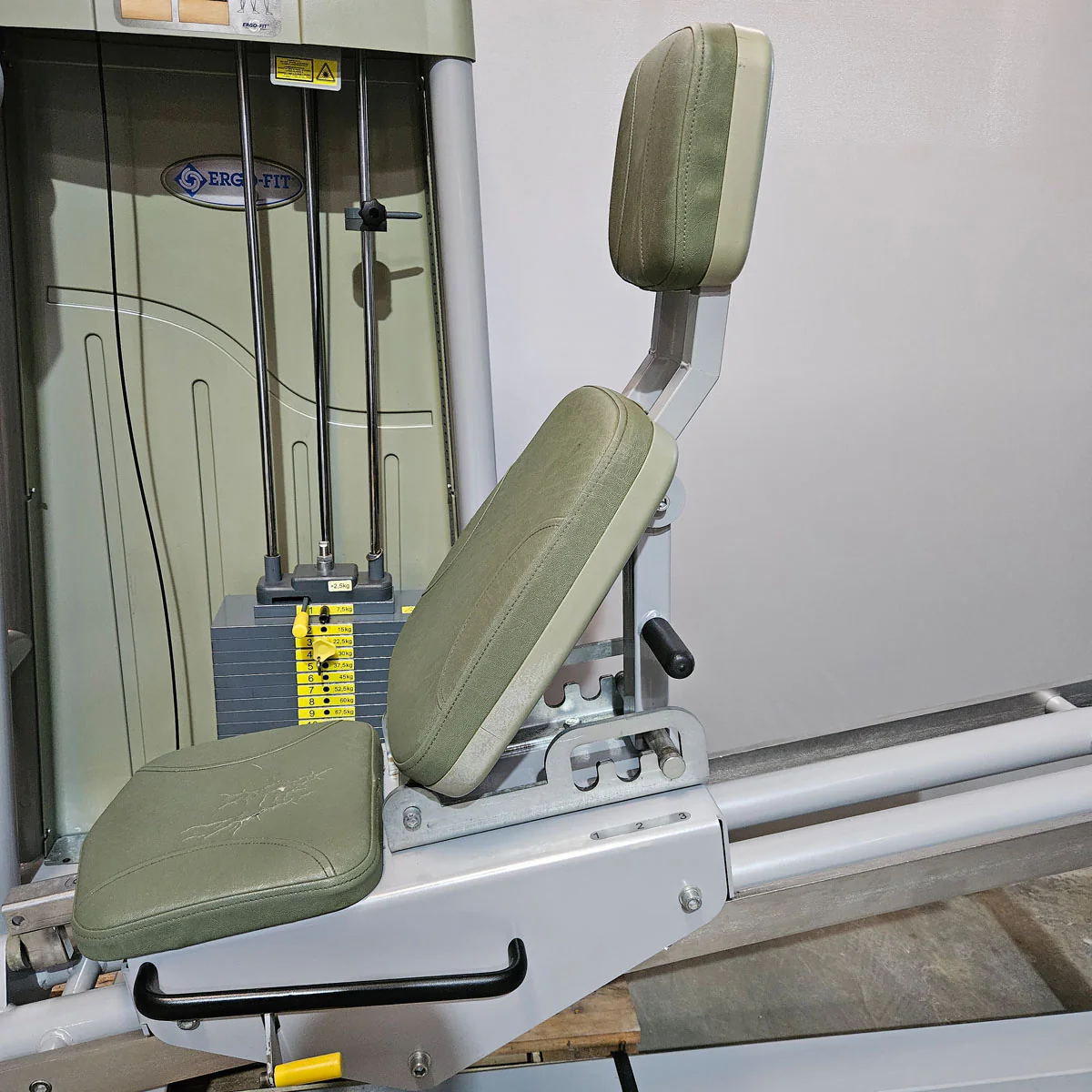 Ergo-Fit Funktionsstemme, Beinpresse verstellbar, 172,5kg Gewichtsblock, 4000 S MED Serie, MPG, Reha, Rahmenfarbe Silber, gebraucht - überholter Zustand - Image 8