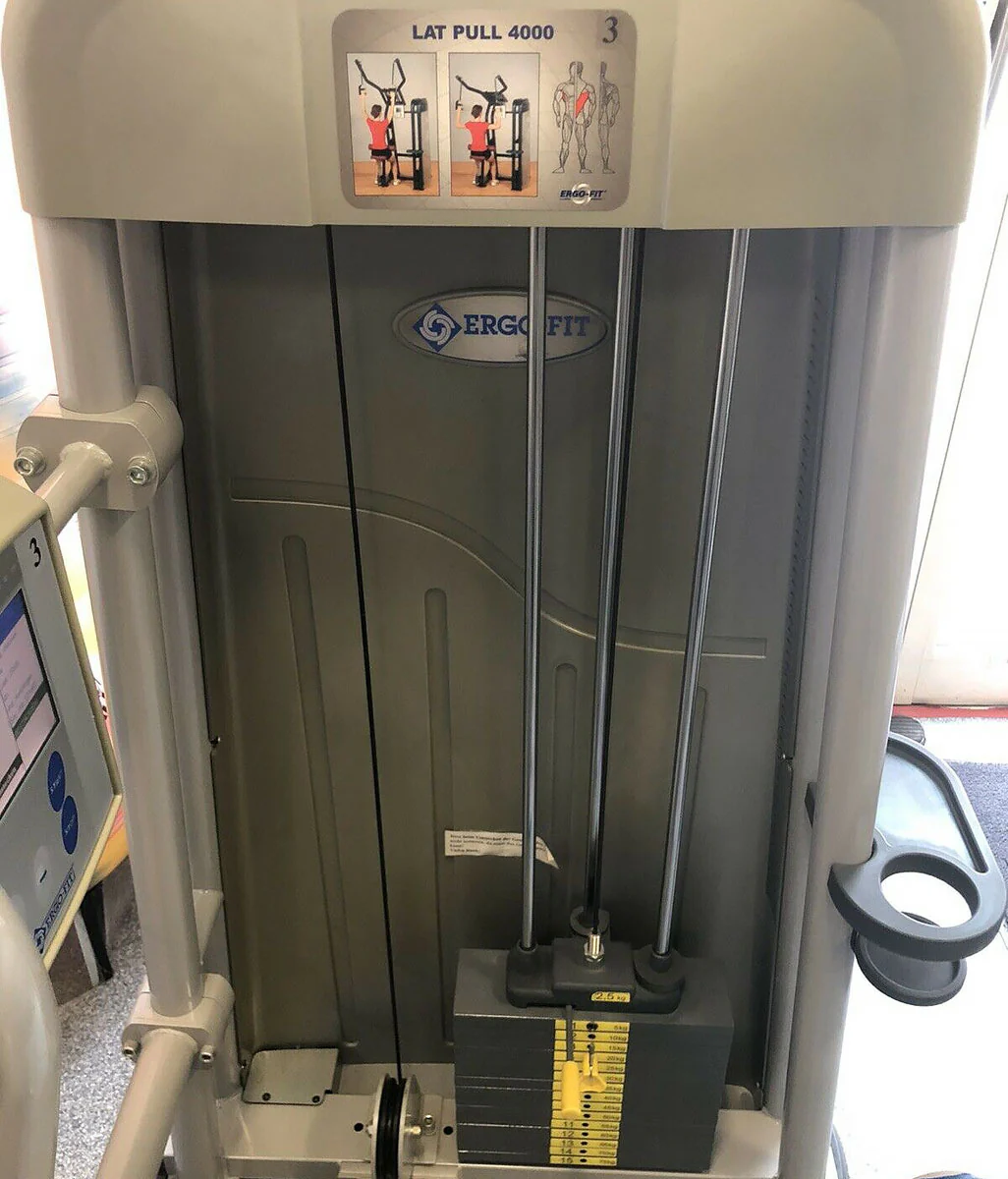 Ergo-Fit Latzugmaschine von oben, Pulldown, Lat Pull 4000 Serie, drehbare Griffe, Polster Blau, gebrauchter - überholter Zustand - Image 4