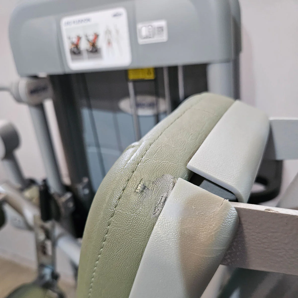 Ergo-Fit Leg Flexion 4100 S Med mit Display, Beinbeuger sitzend mit medizinischer Zulassung, MPG, Baujahr 2020, Rahmen Silber, gebraucht - überholter Zustand - Image 18