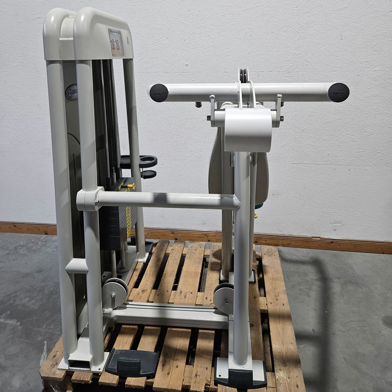 Ergo-Fit Schulterpresse, Shoulder Press, Überkopfdrücken, 4000 Serie, Rahmenfarbe Weiß, gebraucht - überholter Zustand - Image 3