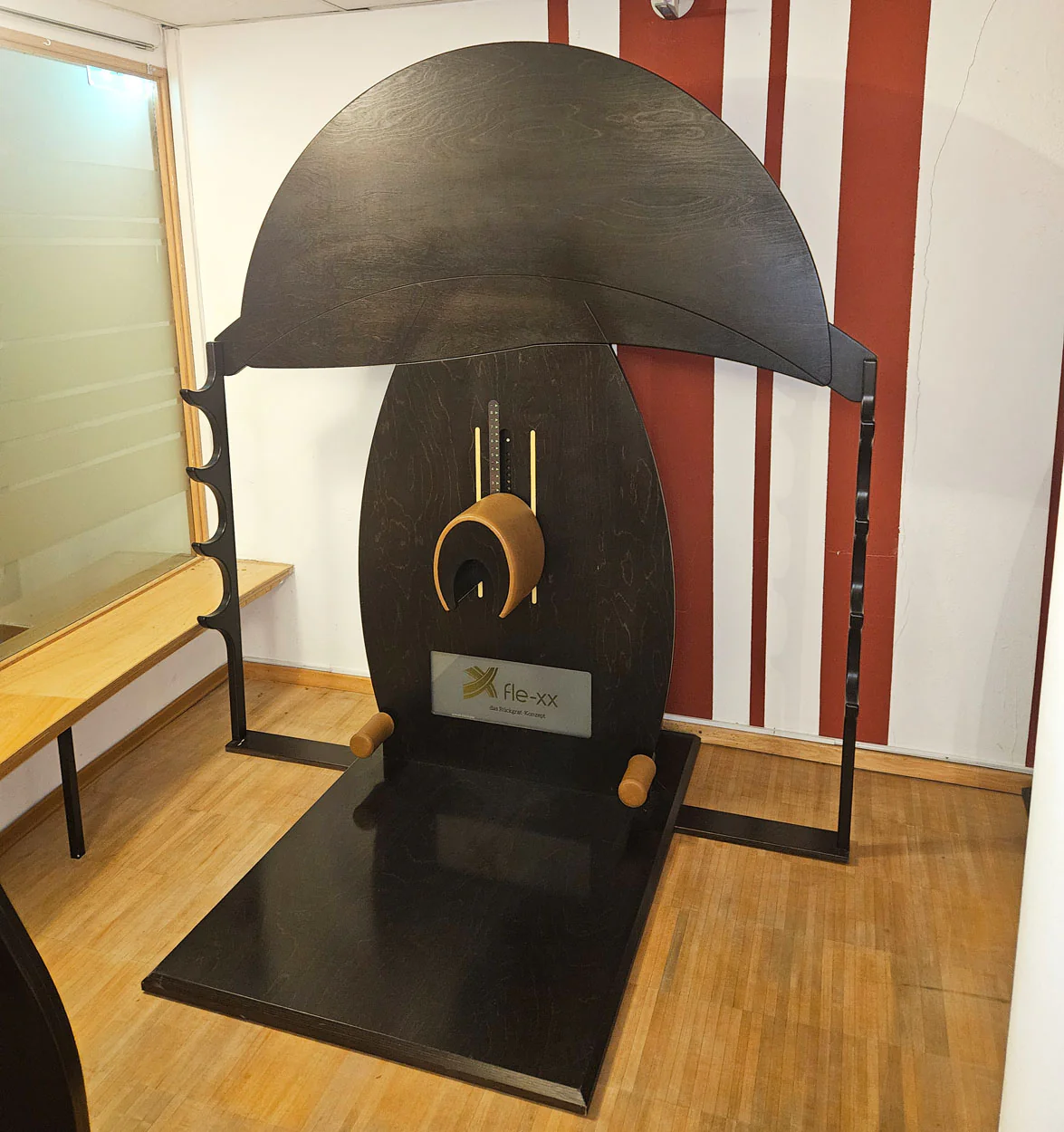 Fle-xx 7er Beweglichkeitszirkel, Rückgrat-Konzept, Dehnzirkel aus Holz von Flexx, Holzfarbe Dunkel, guter gebrauchter Zustand - Image 5