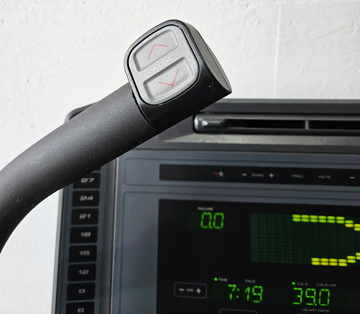 Freemotion Fitness Laufband i10.9 Incline Trainer Treadmill i11.9 , extreme Steigung bis 30% möglich, Baujahr 2019 - Top Zustand - Image 10