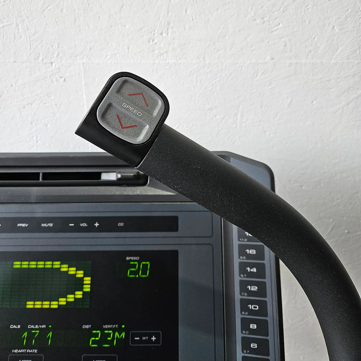 Freemotion Fitness Laufband i10.9 Incline Trainer Treadmill i11.9 , extreme Steigung bis 30% möglich, Baujahr 2019 - Top Zustand - Image 11