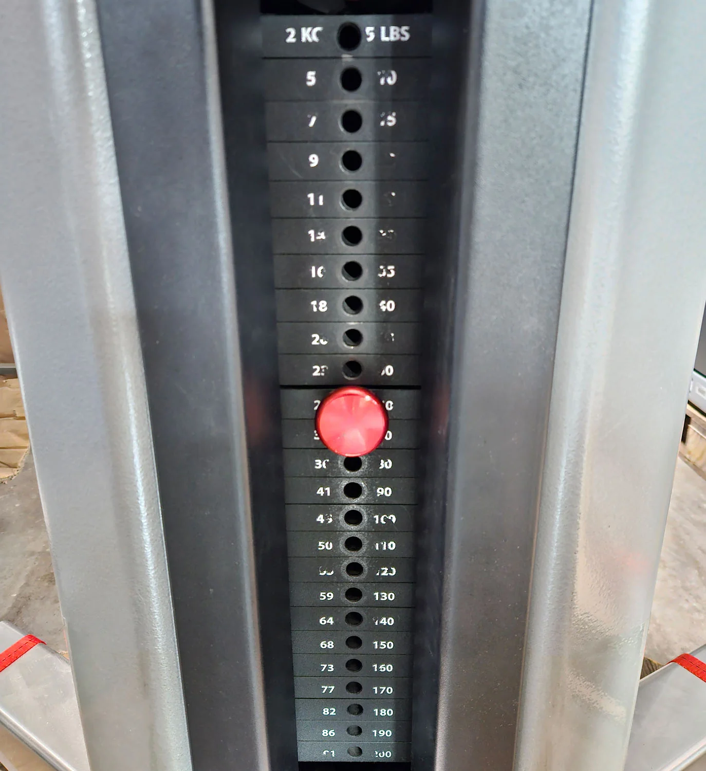 Freemotion Multi-Plane Chest G600 - Brustpresse am Kabel, Kabelzüge für Bankdrücken Brusttraining, Krafttrainingsgerät aus der Genesis Serie, Rahmenfarbe Silber, gebraucht - überholter Zustand - Image 8