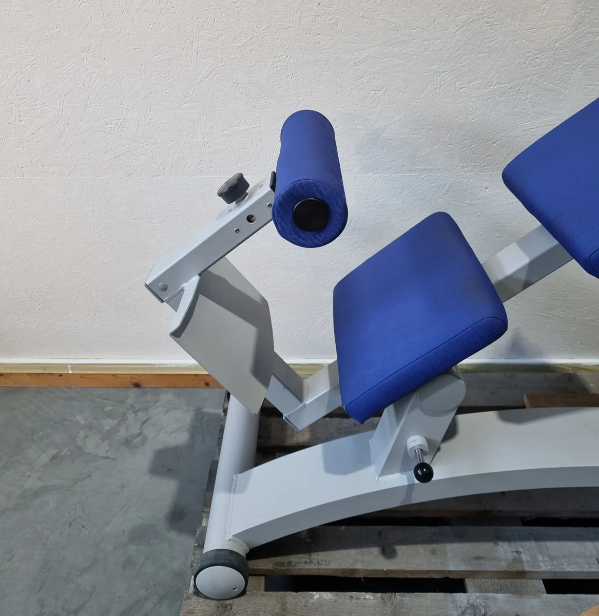 Frei Genius Basic Lateral-Lumbaltrainer, Hyperextension 15 bis 45° verstellbar, Rückenstreckerbank, Rahmenfarbe Silber, gebraucht - überholter Zustand - Image 10
