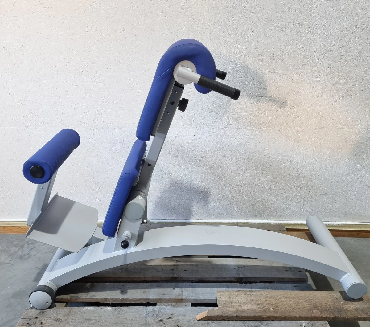 Frei Genius Basic Lateral-Lumbaltrainer, Hyperextension 15 bis 45° verstellbar, Rückenstreckerbank, Rahmenfarbe Silber, gebraucht - überholter Zustand - Image 8