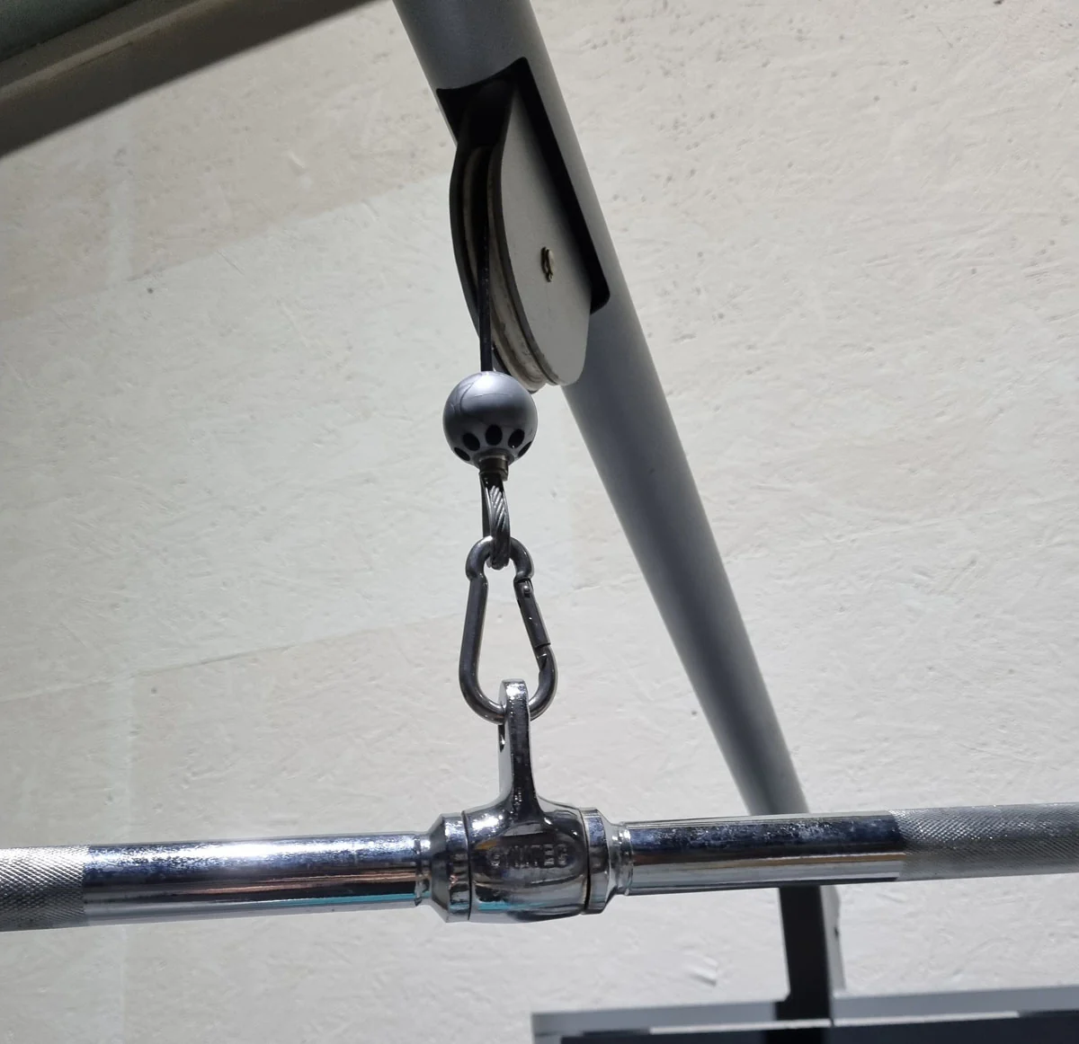 Frei Genius Lateral-Zug, Latzug von Oben mit Seilzug, Lat-Machine, Pulldown, Rahmenfarbe Silber - gebraucht - überholter Zustand - Image 8