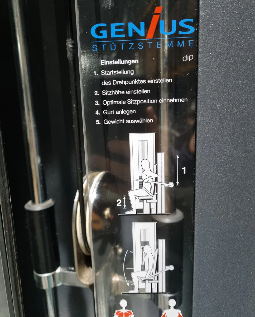 Frei Genius Schulterblattfixator und Stützstemme - Latzug Pulldown und Dips - Kombigerät 2 in 1, Rahmenfarbe Silber - gebraucht - überholter Zustand - Image 9