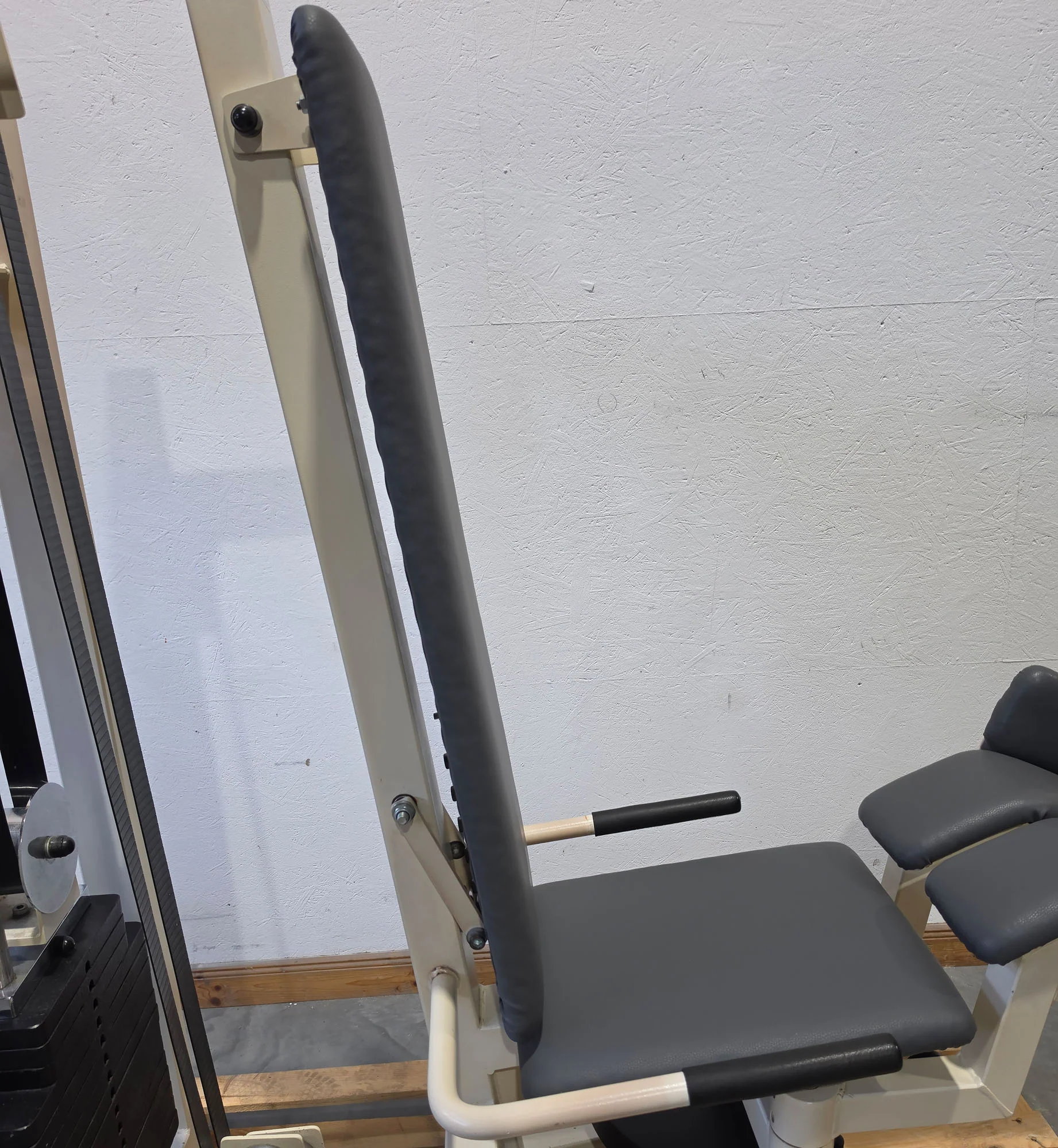 Gym80 - 2er Set = Abduktoren und Adduktorenmaschine, Oldschool Edition oder Classic Line, Hip Abduction und Hip Adduction Set, Rahmenfarbe Weiß, gebraucht mit Gebrauchsspuren - Image 7