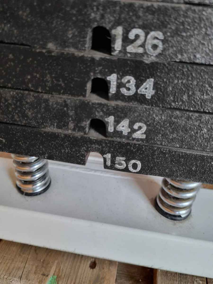 Gym80 Adduktorenmaschine, Hip Adductor, Rahmenfarbe Weiß, Polsterfarbe Blau, gebraucht - überholter Zustand - Image 6