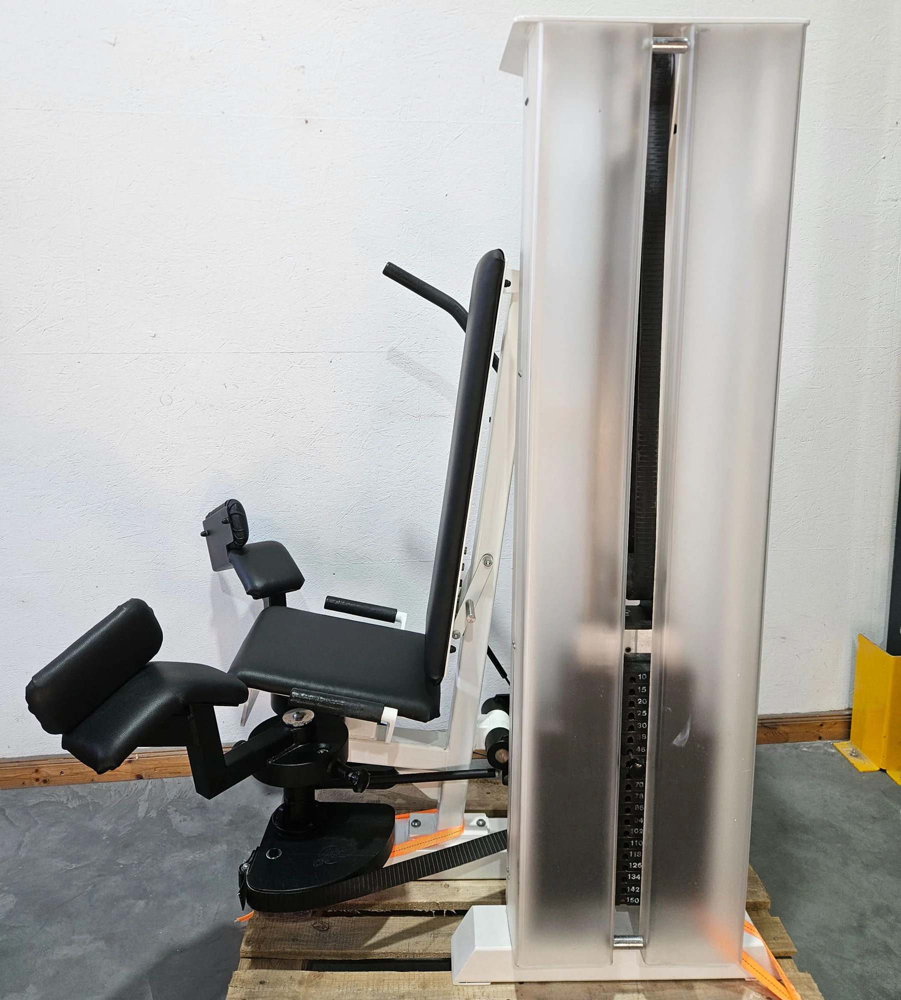 Gym80 Adduktorenmaschine, Hip Adductor, sitzend, Oldschool Bodybuilding Kraftgerät - Edition Line mit Verkleidung, Rahmen Weiß, gebraucht - geprüfter Zustand - Image 2