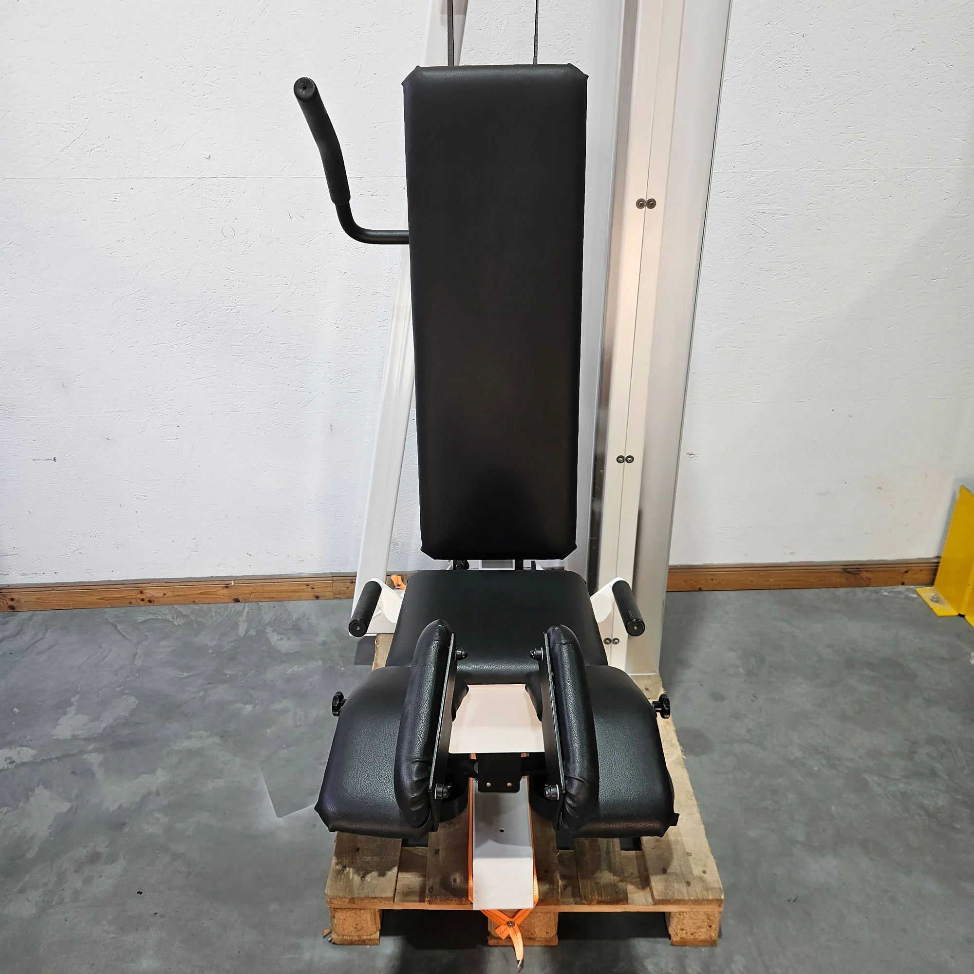 Gym80 Adduktorenmaschine, Hip Adductor, sitzend, Oldschool Bodybuilding Kraftgerät - Edition Line mit Verkleidung, Rahmen Weiß, gebraucht - geprüfter Zustand - Image 8