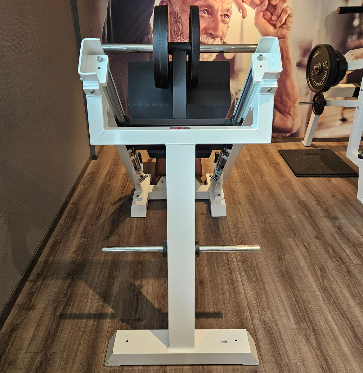 Gym80 Beinpresse 45 Grad, Plate loaded Leg Press, Ähnlich Pure Kraft 4023, Rahmenfarbe Weiß, gebraucht - geprüfter Zustand - Image 3