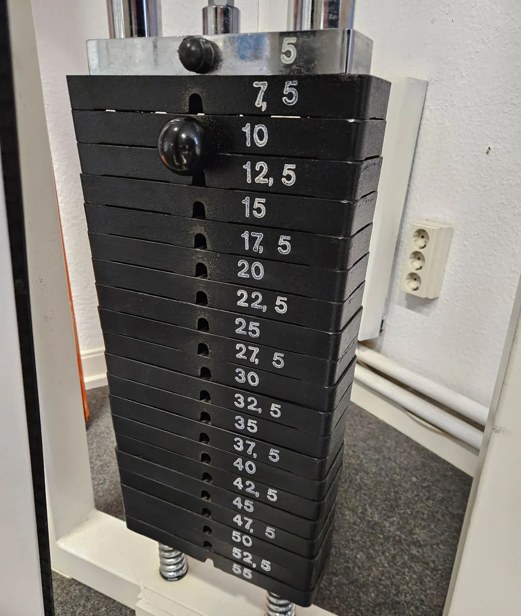 Gym80 Beinstrecker sitzend, Leg Extension, Oldschool Bodybuilding Kraftgerät - Edition oder Classic Line, Rahmenfarbe Weiß, gebraucht mit Gebrauchsspuren - Image 11