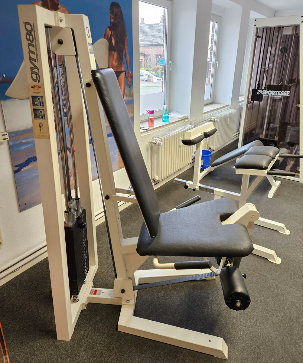 Gym80 Beinstrecker sitzend, Leg Extension, Oldschool Bodybuilding Kraftgerät - Edition oder Classic Line, Rahmenfarbe Weiß, gebraucht mit Gebrauchsspuren - Image 5