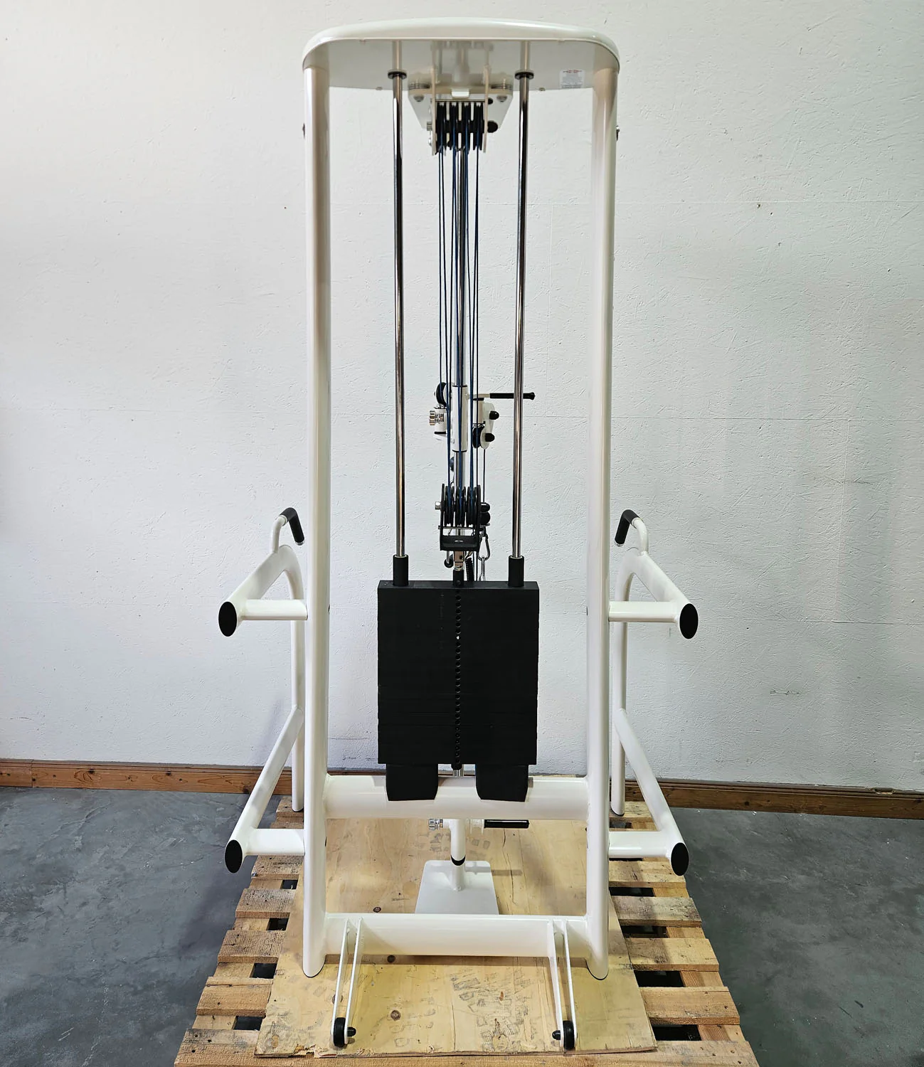 Gym80 Med80 3241 Seilzug Explosiv, Kabelzug höhenverstellbar mit seitlichen Griffen, Explosionszug, freistehend mit Stativ, Farbe Weiß, gebraucht - überholter Zustand - Image 3