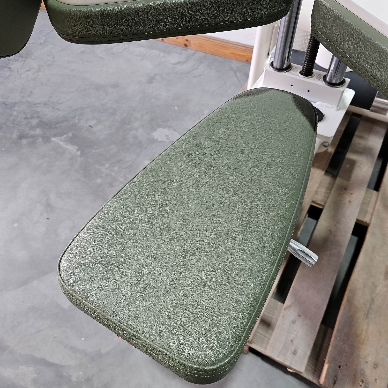 Gym80 Med80 3243 Lateralmaschine mit Trainingsarm, Lateralflexion, Latflex,  Seitneige-Maschine, Farbe Weiß, gebraucht - überholter Zustand - Image 9