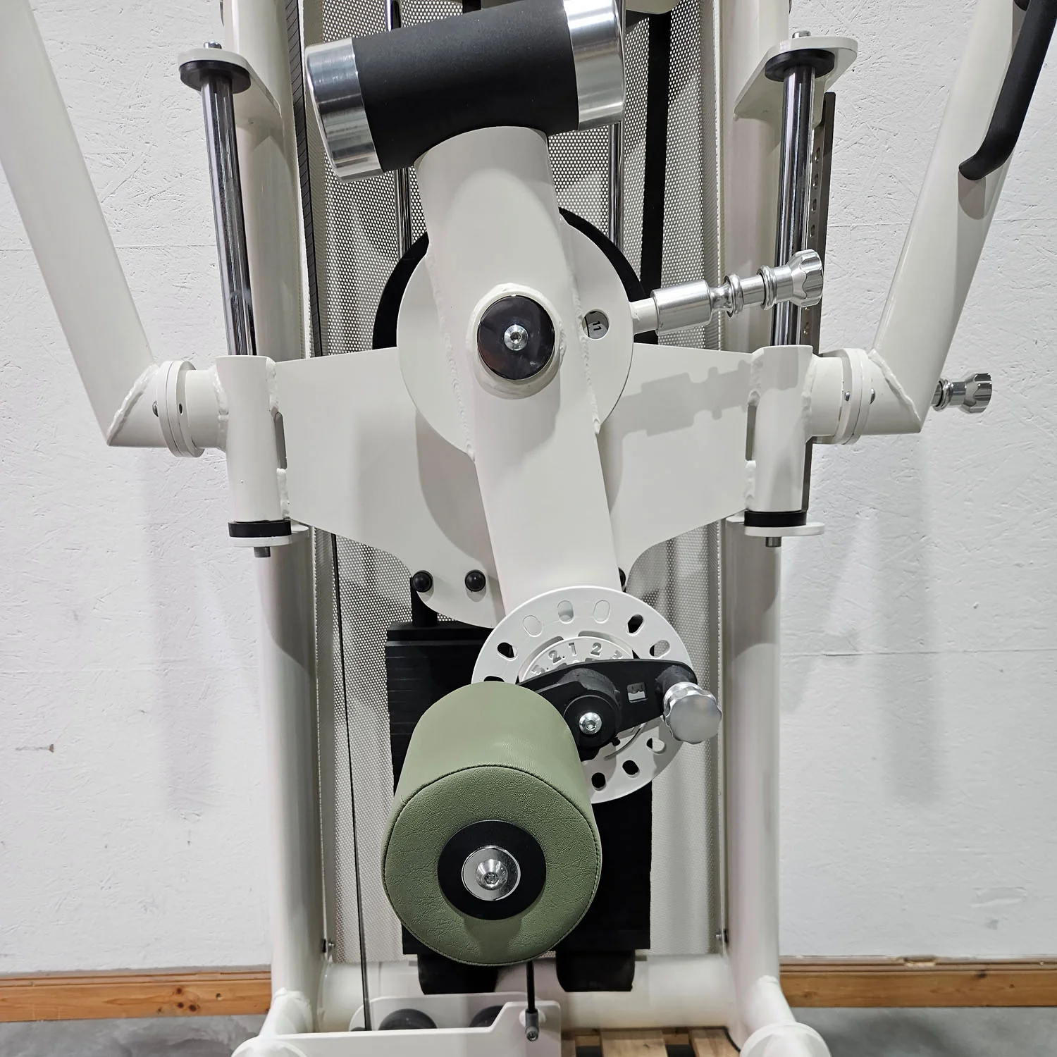 Gym80 Med80 3256 Multi Hip, Total Hip Kickmaschine, Hüftpendel, Farbe Weiß, gebraucht - überholter Zustand - Image 6