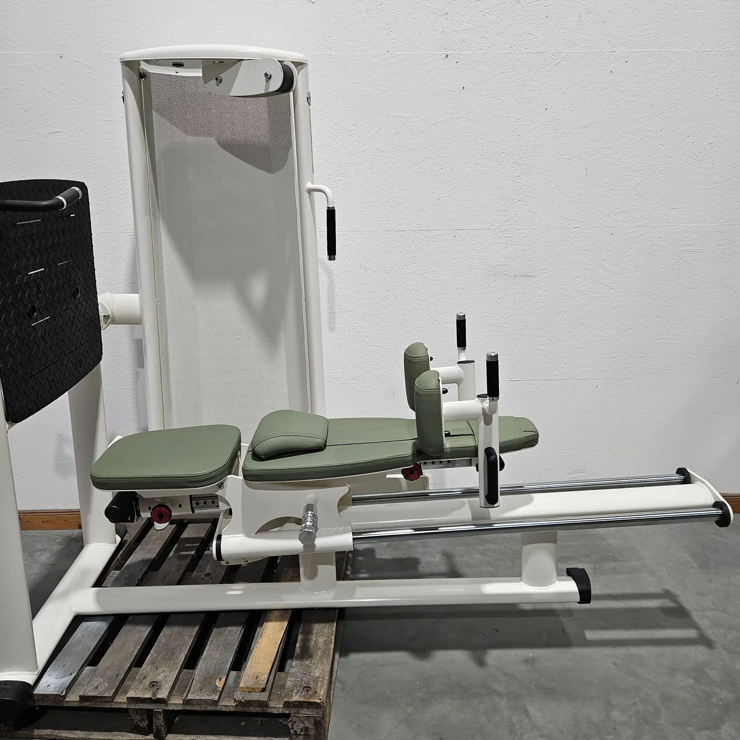 Gym80 Med80 3283 Funktionsstemme sitzend - liegend, Beinpresse verstellbar, Farbe Weiß, gebraucht - überholter Zustand - Image 14