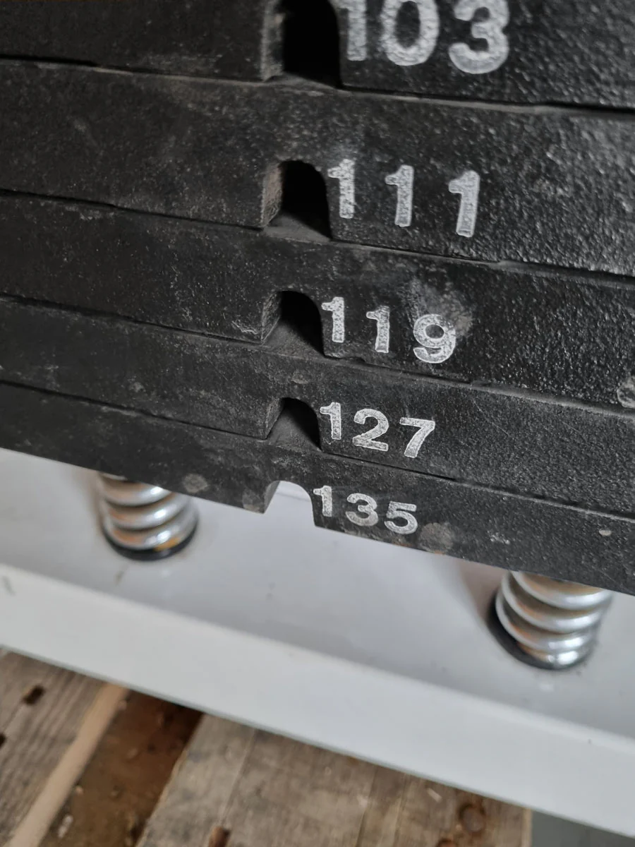 Gym80 Rückenstreckermaschine, Hyperextension, verstellbar, Rahmenfarbe Weiß, Polsterfarbe Blau, gebraucht - überholter Zustand - Image 10