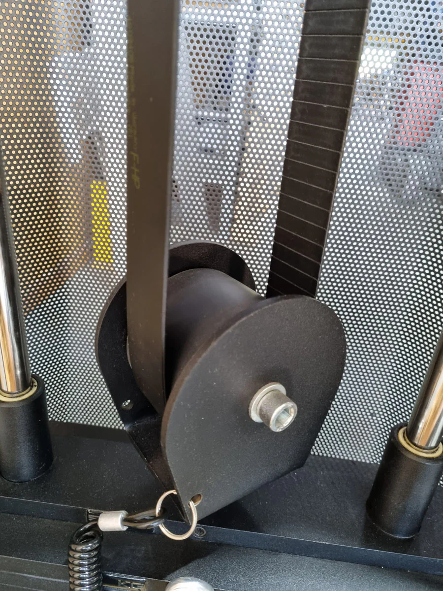 Gym80 Sygnum Dual 4401 FTM Deadlift Maschine, Kreuzheben Maschine mit 2x 105kg Gewichtsblöcken Stack Weight, gebrauchter - überholter Zustand - Image 8