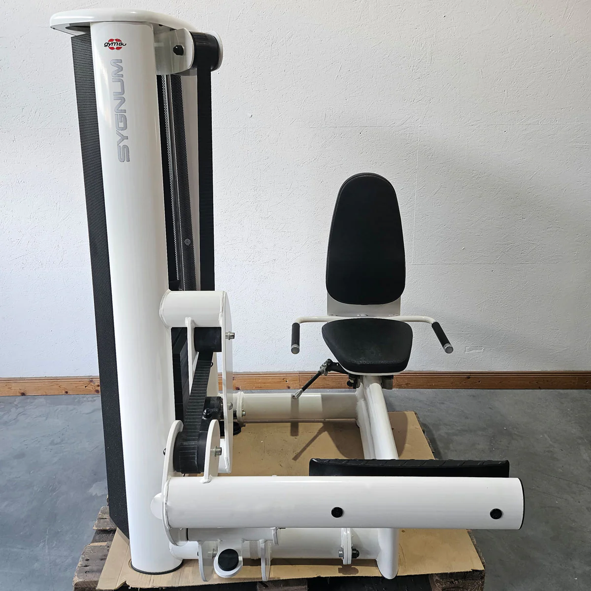 Gym80 Wadenpresse sitzend Sygnum 3027, Wadenmaschine, Calf Press, Rahmenfarbe Weiß, gebraucht - überholter Zustand - Image 2