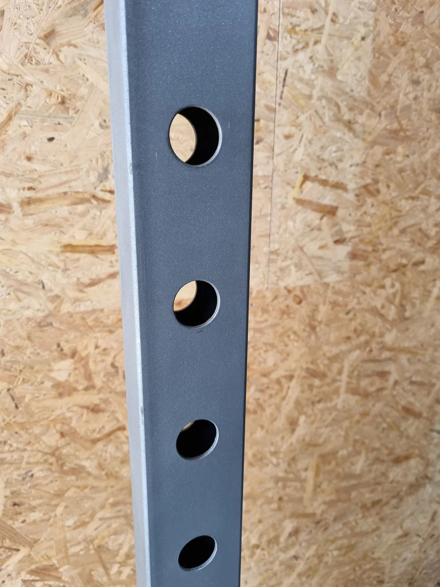 Gymleco Power Rack 149 mit J-Hooks und Notablagen, Rahmenfarbe Silber, gebraucht - geprüfter Zustand - Image 8