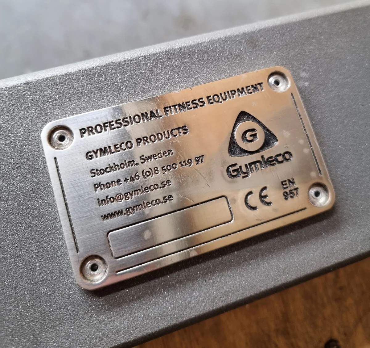 Gymleco Power Rack 149 mit J-Hooks und Notablagen, Rahmenfarbe Silber, gebraucht - geprüfter Zustand - Image 9