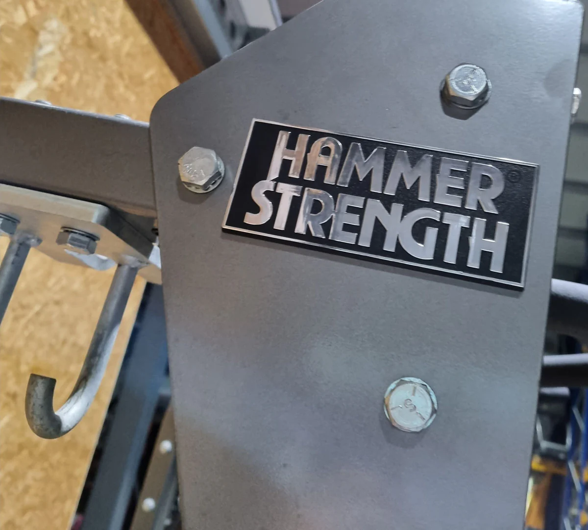 Hammer Strength HD Elite Half Rack mit Holzboden und Pull Up Bar, Rahmenfarbe Schwarz, gebraucht - überholter Zustand - Image 10
