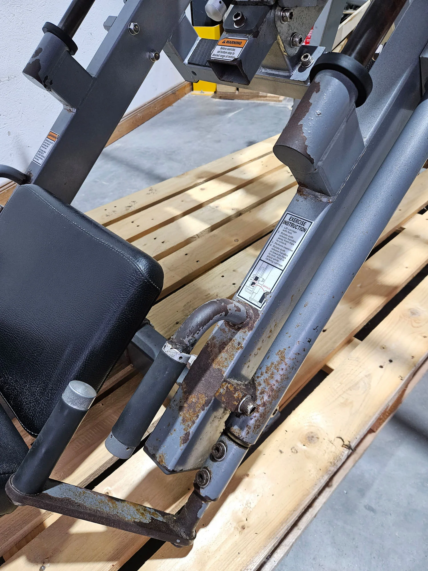 Hammer Strength Plate loaded linear Leg Press, Beinpresse 45° mit Scheibenaufnahme, extrem stabil, Farbe Silber, gebraucht - geprüfter technischer Zustand mit optischen Gebrauchsspuren - Image 13