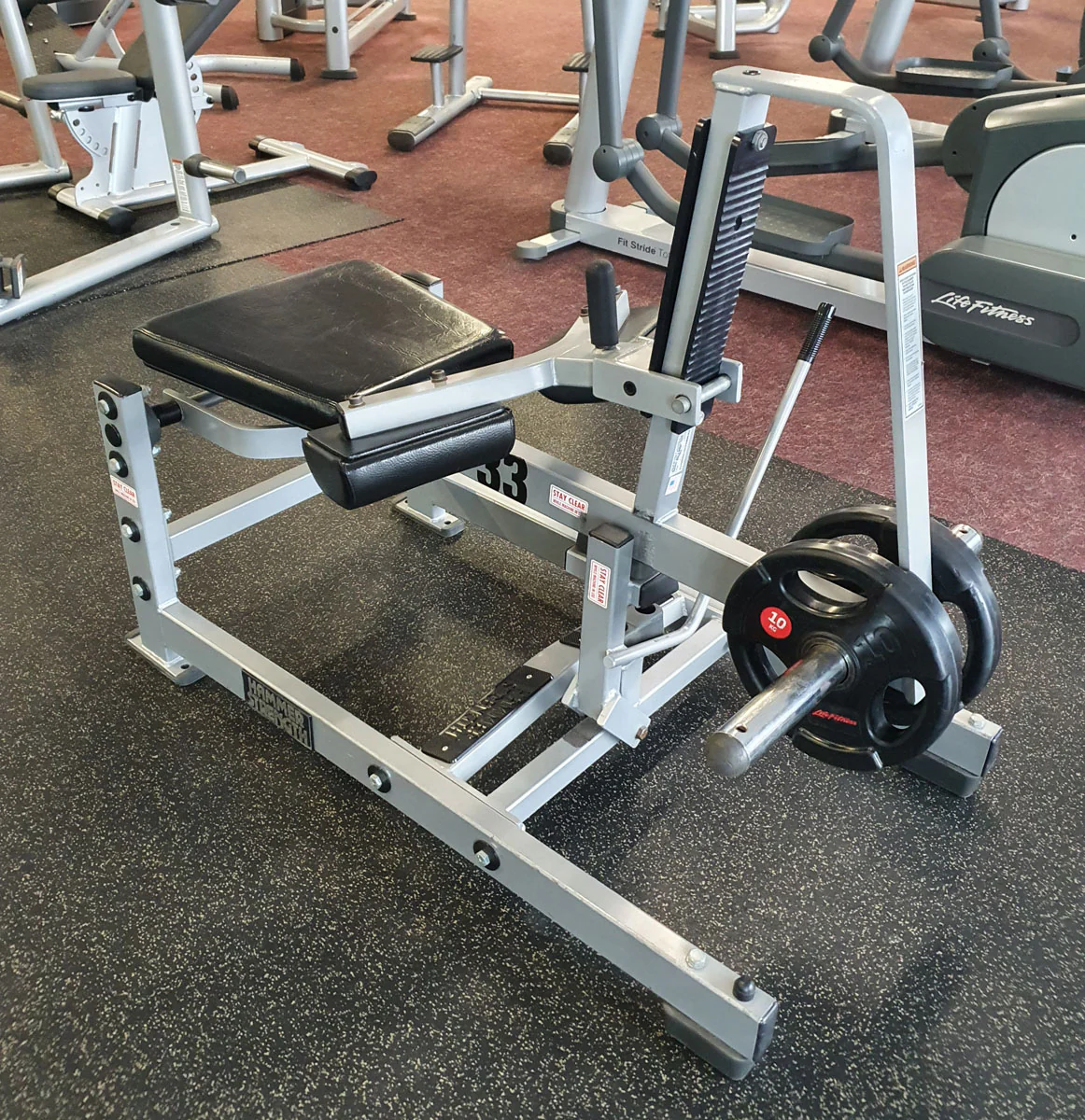Hammer Strength Wadenmaschine Plate loaded, Seated Calf Raise, Rahmenfarbe Silber, Polsterfarbe Schwarz, gebrauchter - überholter Zustand - Image 2