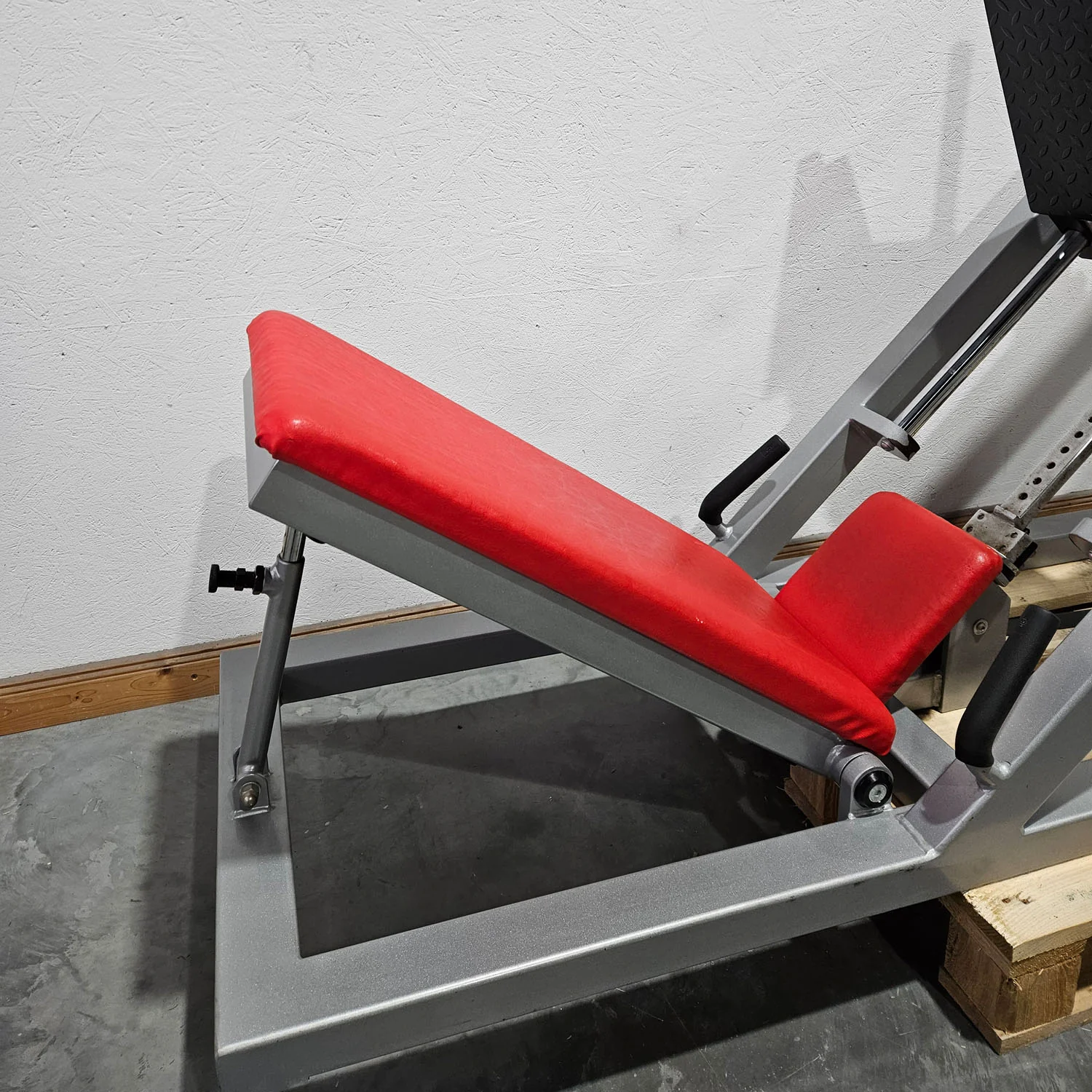 HBP Beinpresse 45° Grad, Leg Press, riesiger 300kg Gewichtsblock + extra Scheibenaufnahme, Bodybuilding Kraftgerät - Rahmenfarbe Silber, gebraucht - geprüfter Zustand - Image 8