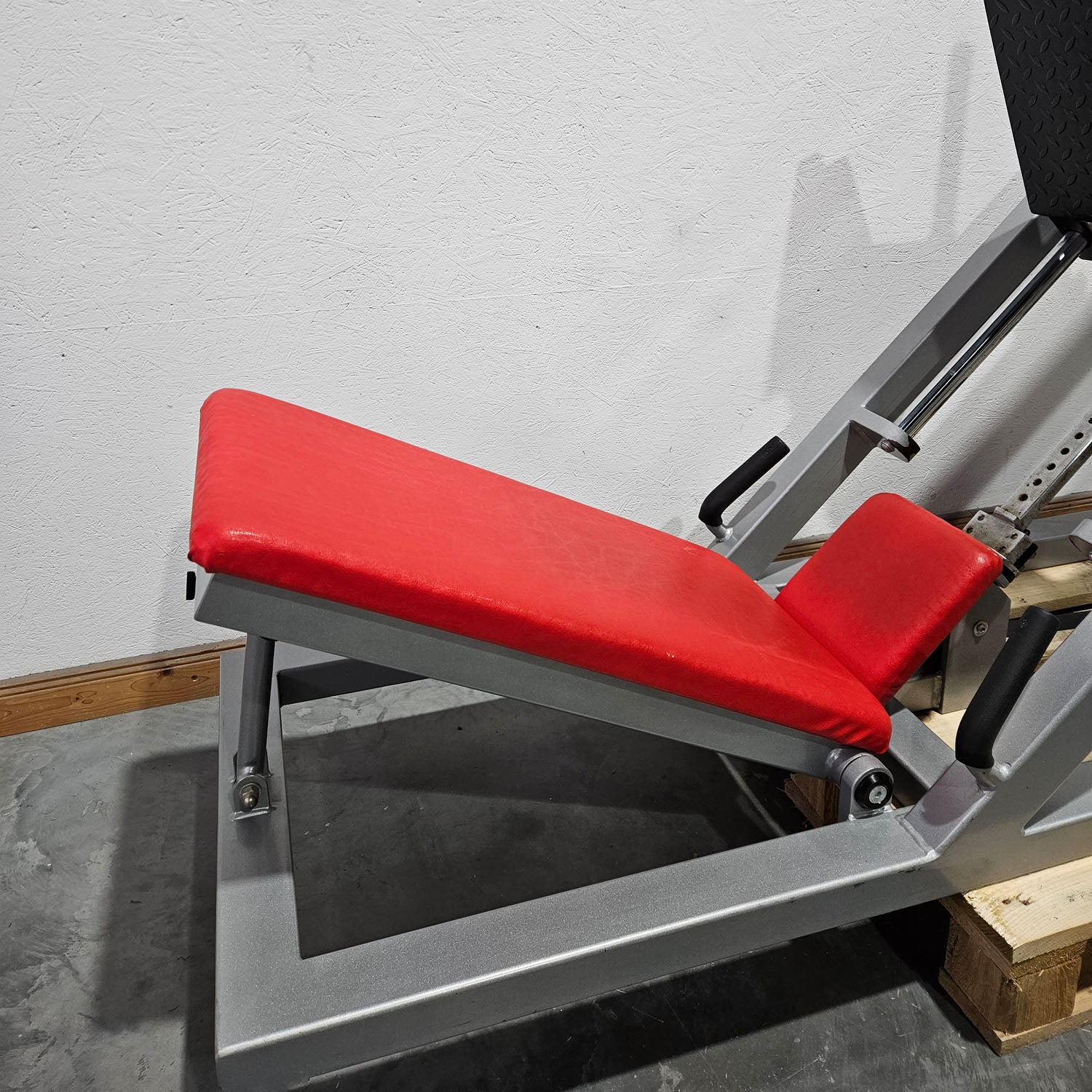 HBP Beinpresse 45° Grad, Leg Press, riesiger 300kg Gewichtsblock + extra Scheibenaufnahme, Bodybuilding Kraftgerät - Rahmenfarbe Silber, gebraucht - geprüfter Zustand - Image 9