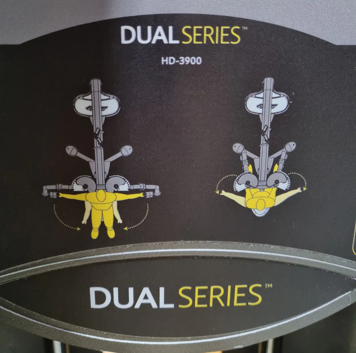 Hoist Dual Series Butterfly und Butterfly Reverse - 2 in 1 Kombimaschine, HD-3900 mit drehbaren Griffen, Rahmenfarbe Silber, Polsterfarbe Schwarz, gebraucht - überholter Zustand - Image 9