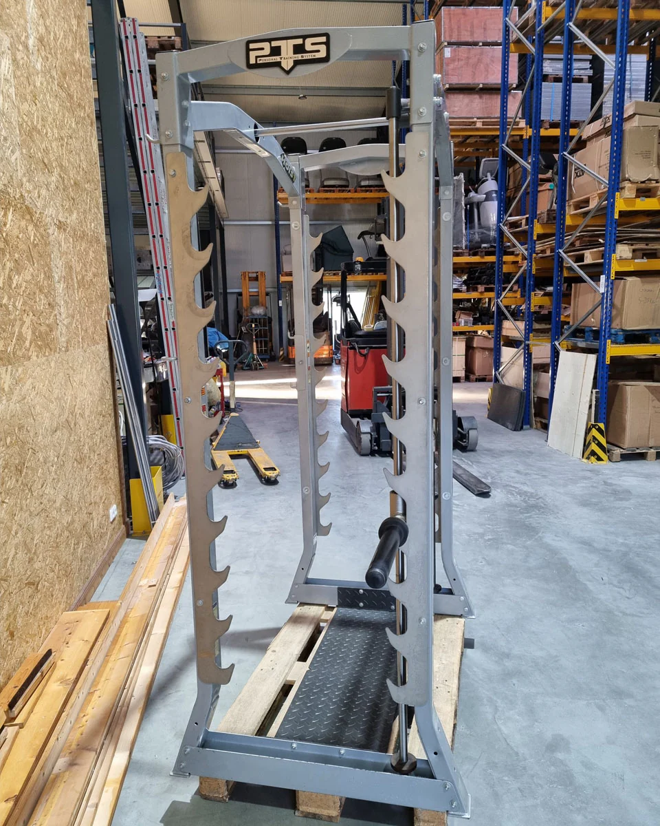 Hoist PTS 3D Multipresse mit Kabelzug Crossover, Max Rack Smith Machine with Cable Crossover, Dual Adjustable Pulley DAP, Rahmenfarbe Silber, gebrauchter - überholter Zustand - Image 3