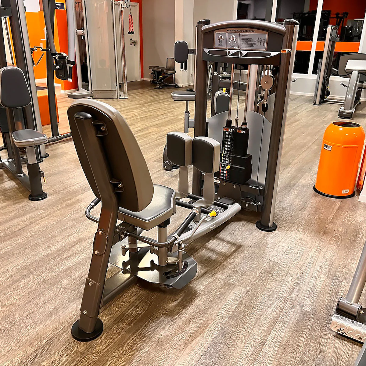 Impulse Fitness Abduktoren und Adduktoren 2 in 1 Kombimaschine - Hip Abduction and Hip Adduction, Rahmenfarbe Grau-Anthrazit, gebraucht - überholter Zustand - Image 13
