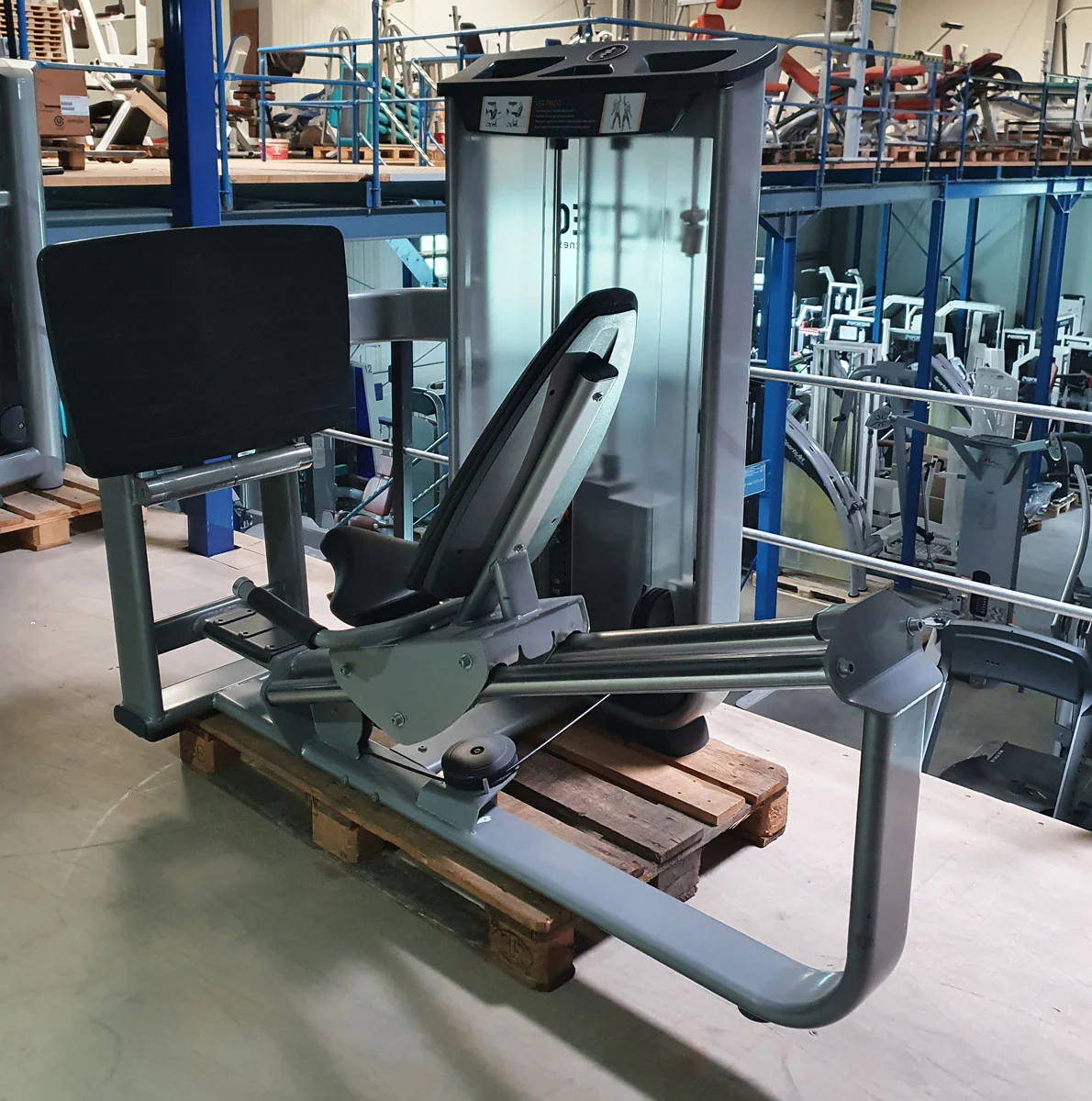 Inotec Beinpresse, Leg Press, Rahmenfarbe Silber, Polsterfarbe Schwarz, gebraucht - überholter Zustand - Image 3