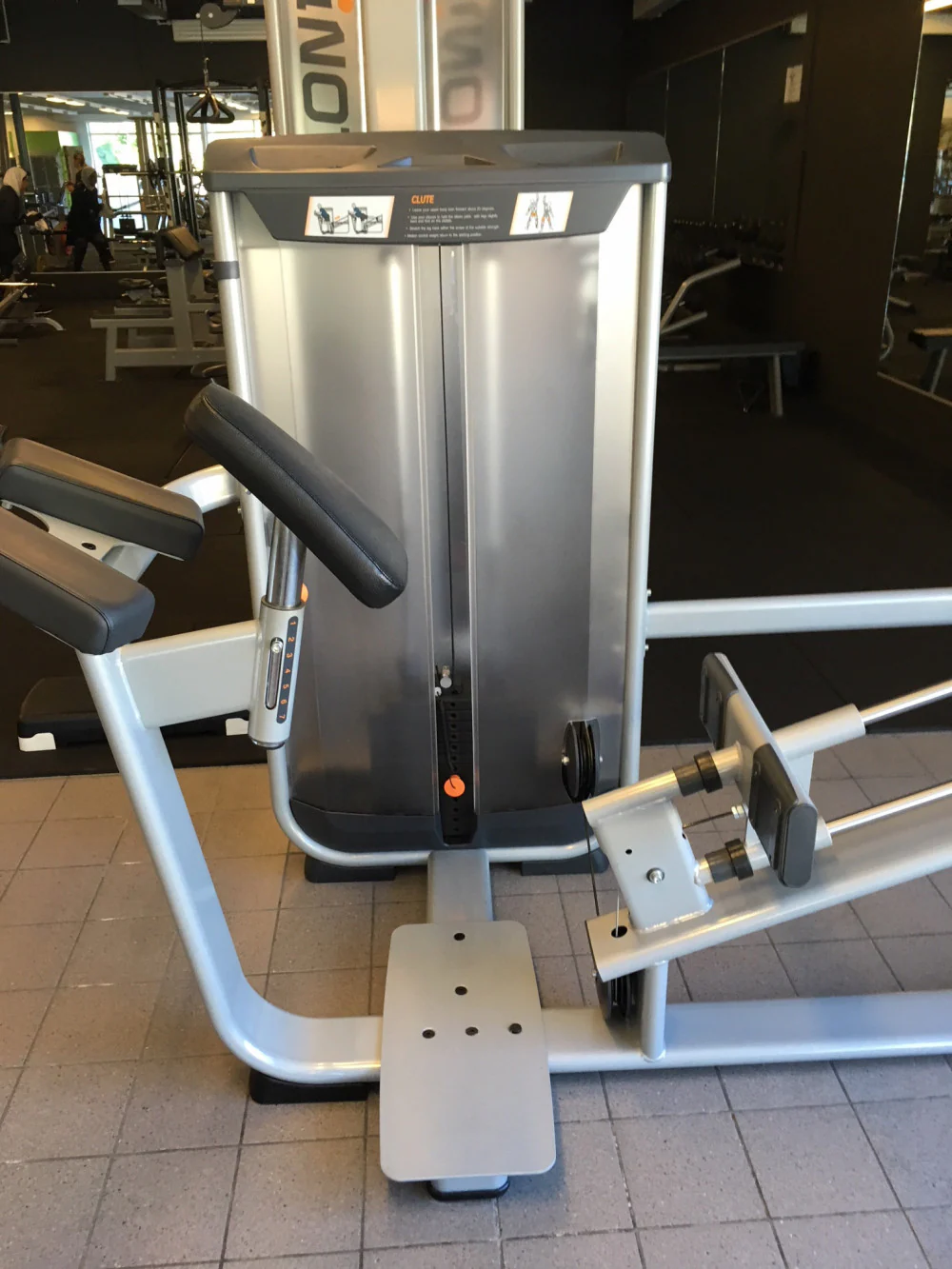 Inotec Kraftgeräteset mit 28 Fitnessgeräten, 18 Kraftgeräte, 10 Bänke und Racks, Natural Line, Silber, Polster Schwarz, gebraucht, überholter Zustand - Image 8