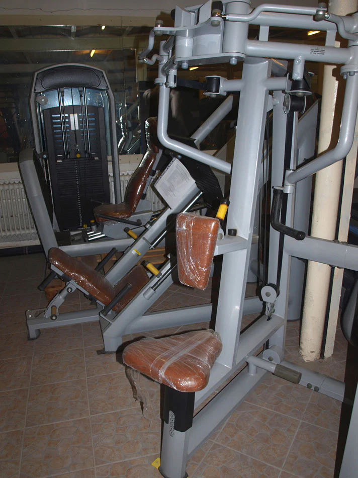 Jimsa Smartline-, Proline- und Benchline Gerätepark, 25 Kraftgeräte, Farbe Silber, Ausstellungsstücke - Image 3