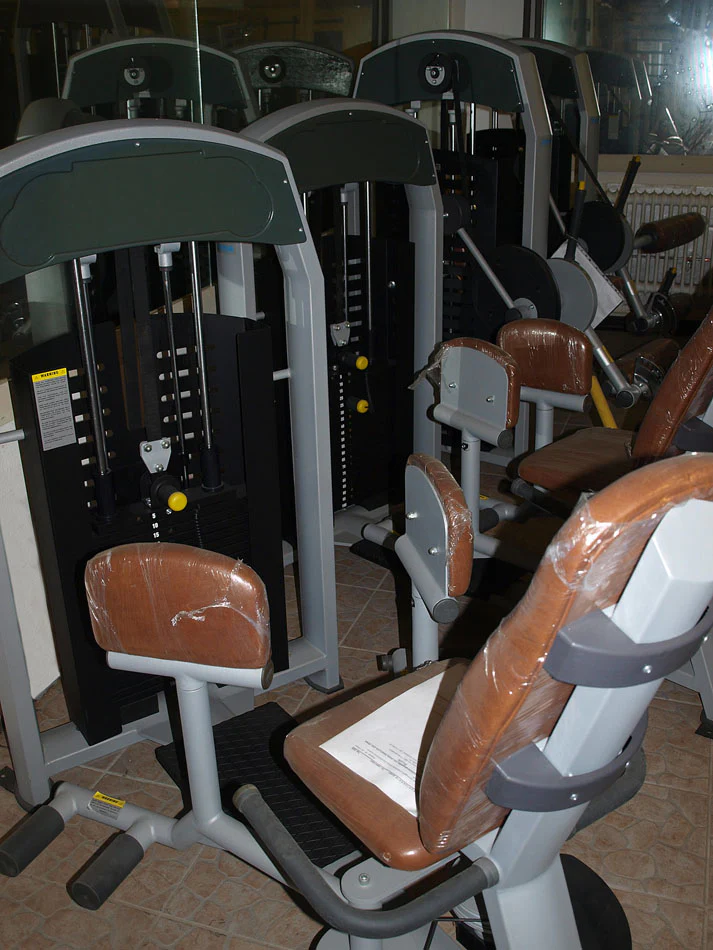 Jimsa Smartline-, Proline- und Benchline Gerätepark, 25 Kraftgeräte, Farbe Silber, Ausstellungsstücke - Image 8