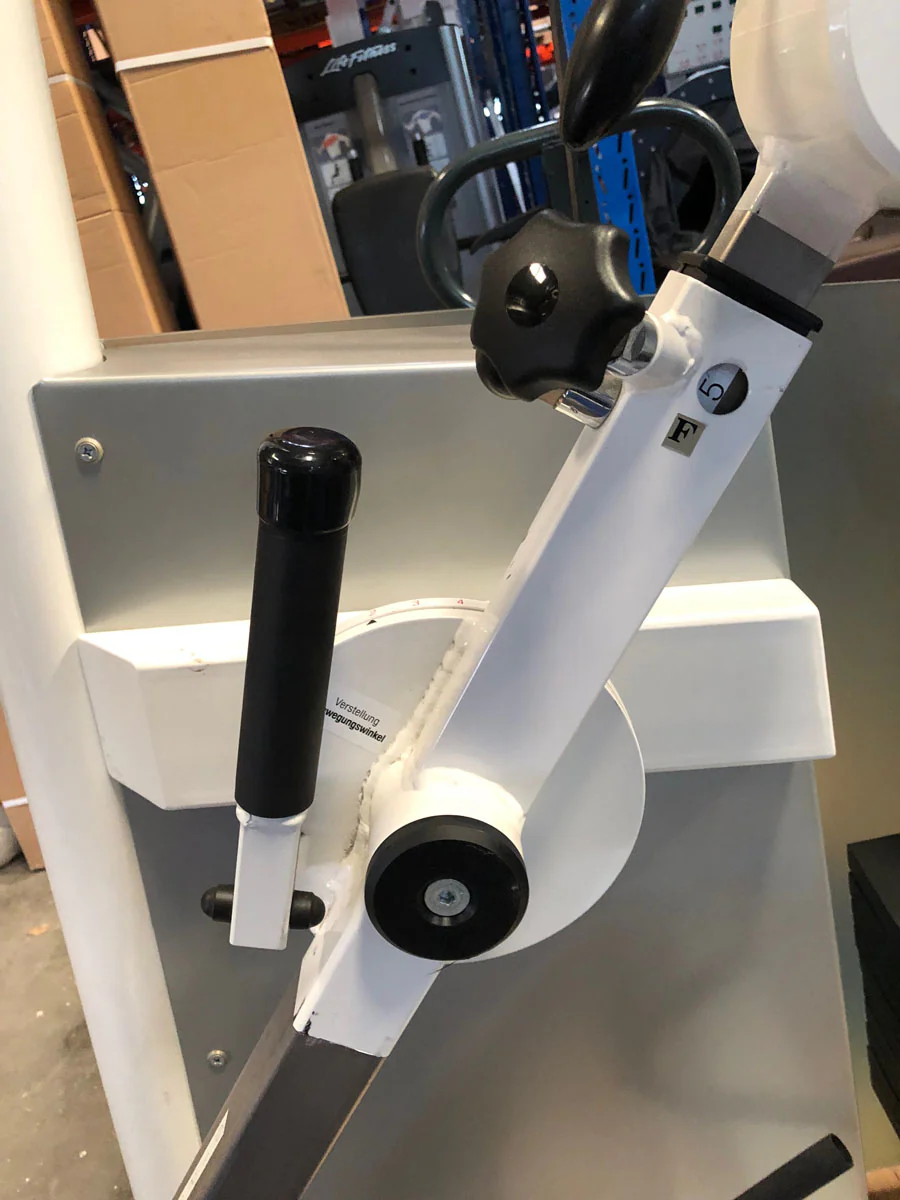 Kaphingst Beinstrecker Beinbeuger KOMBIgerät, sitzend-liegend verstellbar, MPG, Farbe Weiß, gebraucht - überholter Zustand - Image 9